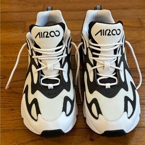 Black and White Nike Air Max 200 White Anthracite Sneakers - Men’s size 12